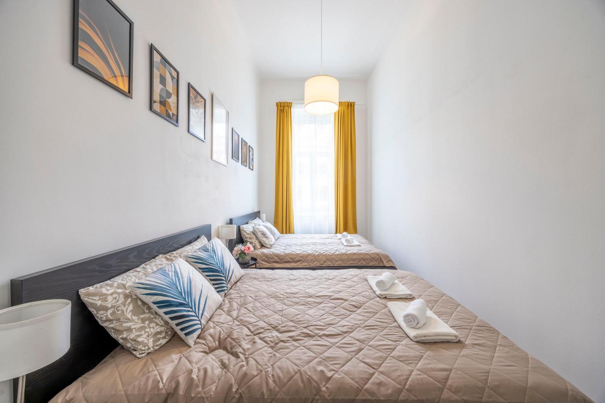 דירה Spacious Cozy With 4bedroom In The Heart Of Bp *